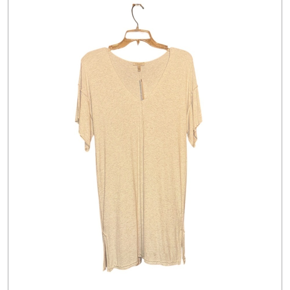 Anthropology Bordeaux size medium new with tags, tonic cream colored